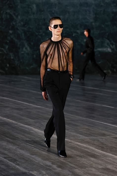 defile ysl - Saint Laurent Spring 2025 Ready.